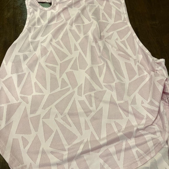 Pink SHEIN exercise top-excellent condition-size 12 - Picture 2 of 3